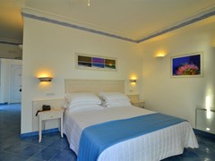 Aurora Hotel - photo 10