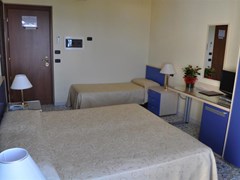 La Playa Hotel - photo 14