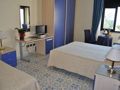 La Playa Hotel - photo 15