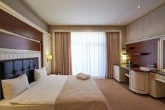 Boulevard Side Hotel - photo 31