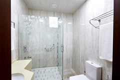 Boulevard Side Hotel - photo 11