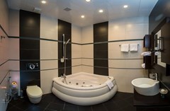 Bulvar Inn Hotel: Люкс - photo 25