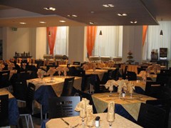 Alaska Hotel - photo 4