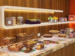 Aria Hotel - photo 10