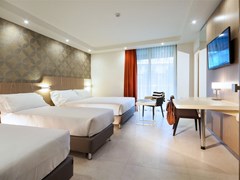 Aria Hotel - photo 13