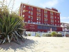 Blumen Hotel - photo 1