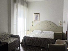 Carlton Beach Hotel - photo 20