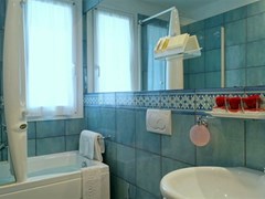 Club House Hotel - photo 17