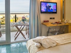 Club House Hotel - photo 16