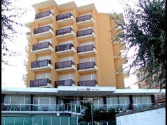 Crown Hotel - photo 1