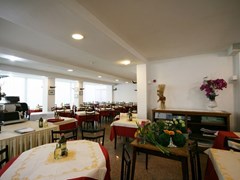 Gattei Hotel - photo 1