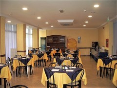 Half Moon Hotel - photo 8