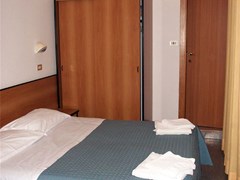 Half Moon Hotel - photo 12