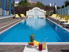 Ascot Hotel - photo 4
