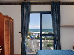 Ascot Hotel - photo 12