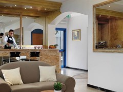 Ascot Hotel - photo 6