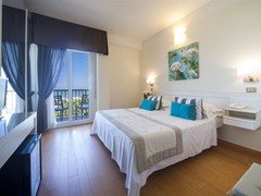 Mon Cheri Hotel - photo 12