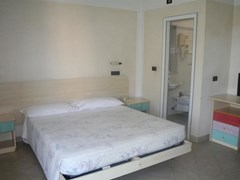 Saint Tropez Hotel - photo 11