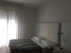 Saint Tropez Hotel - photo 16