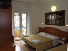 San Marino Hotel - photo 10