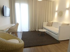Select Suites & Spa Hotel - photo 15