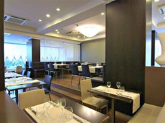 Select Suites & Spa Hotel - photo 10