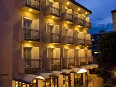 King Hotel - photo 3