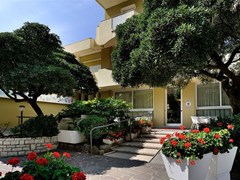 Oceanic Hotel - photo 3