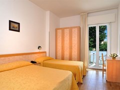 Oceanic Hotel - photo 10
