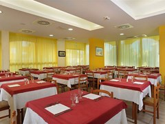 Oceanic Hotel - photo 8