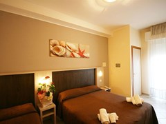 Senyor Hotel - photo 7