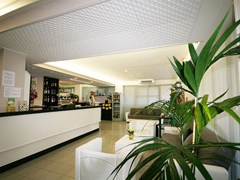 Senyor Hotel - photo 2