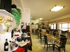 Senyor Hotel - photo 4