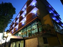 Susy Hotel - photo 6