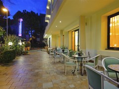 Vannucci Hotel - photo 4