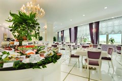 Ramada Baku Hotel - photo 8