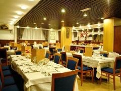 Les Jumeaux Courmayeur Hotel - photo 4