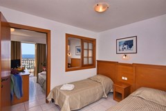 Ocean Heights View Hotel - photo 20