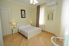 Crown Hotel - photo 4