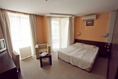 Elitsa Family Hotel - photo 1