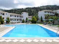 Santa Marina Hotel - photo 2