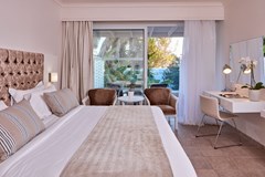 Grecian Bay Hotel - photo 35