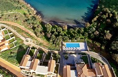 100 Rizes Luxury Seaside Resort - photo 3