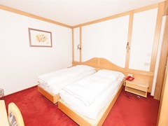 Garni Cristiania Hotel - photo 18