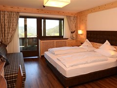 Alaska Hotel - photo 12