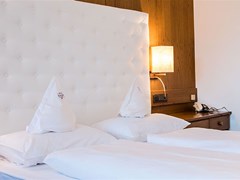 Alaska Hotel - photo 17