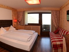 Alaska Hotel - photo 14