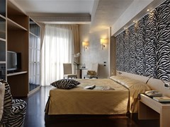 Panoramic Plaza Hotel - photo 32