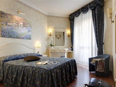 Panoramic Plaza Hotel - photo 35