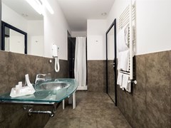 Garibaldi Hotel - photo 19